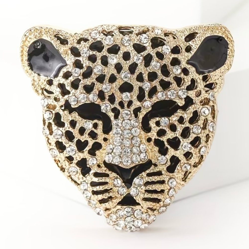 Elegant Gold Leopard Brooch with Black Accents